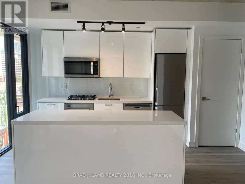 812 - 55 Ontario Street — photo 7 of 10
