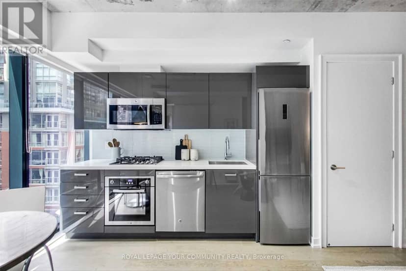 403 - 11 Charlotte Street — photo 2 of 12