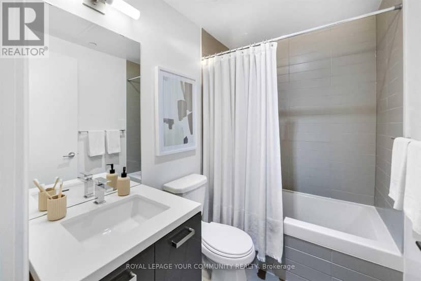 403 - 11 Charlotte Street — photo 3 of 12