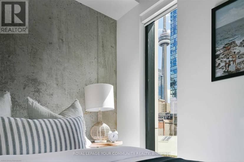 403 - 11 Charlotte Street — photo 5 of 12