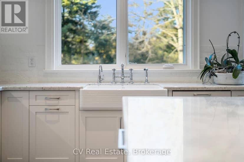455 William Street — photo 24 of 40