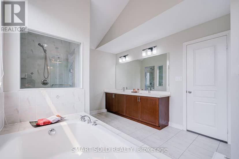 9 Portia Street — photo 30 of 40