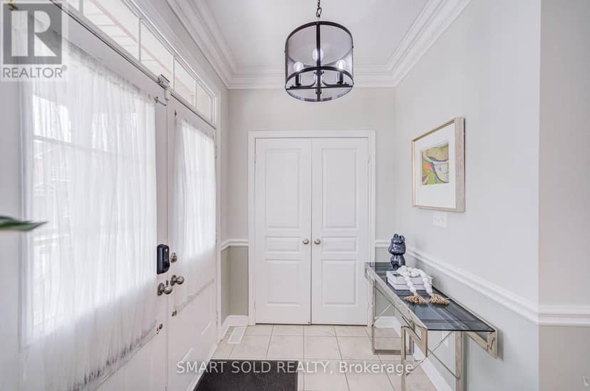 9 Portia Street — photo 4 of 40