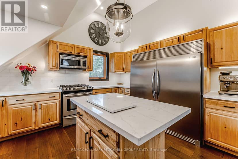2504 Fairgrounds Road, Ramara, photo 6