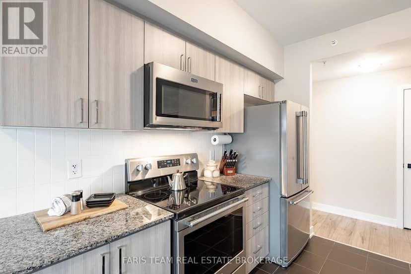 402 - 4 Spice Way — photo 10 of 40