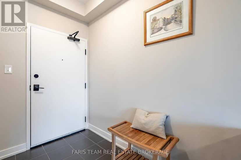 402 - 4 Spice Way, Barrie, photo 7