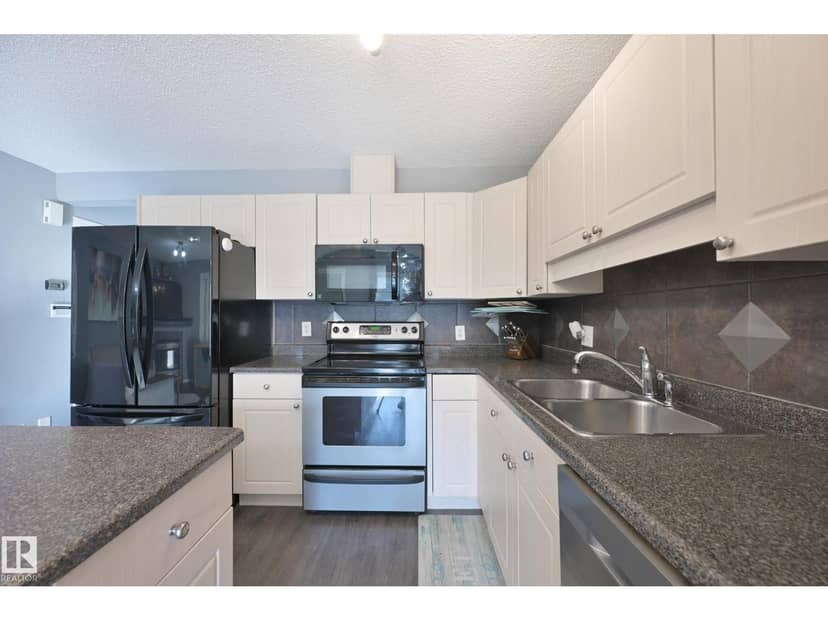 8127 7 AV SW, Edmonton, photo 7