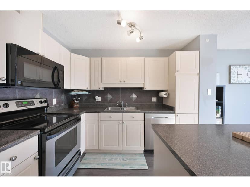 8127 7 AV SW, Edmonton, photo 5