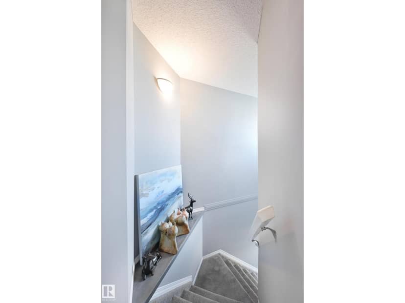 8127 7 AV SW — photo 24 of 40