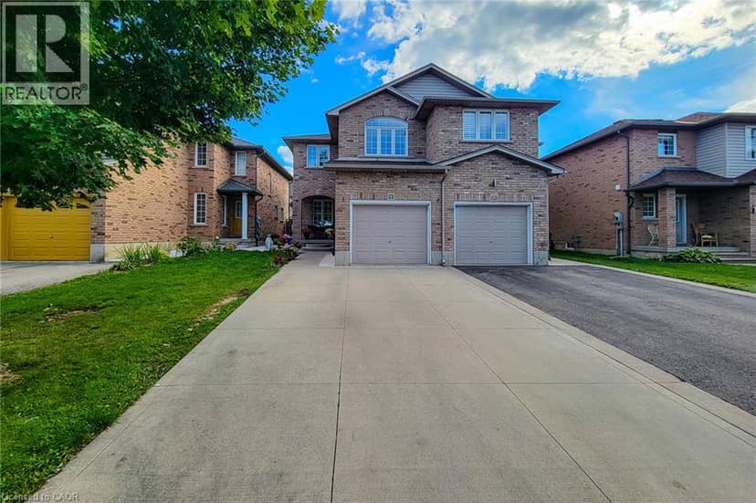 21 JONATHON Court, Hamilton, photo 3