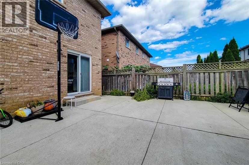 21 JONATHON Court, Hamilton, photo 6