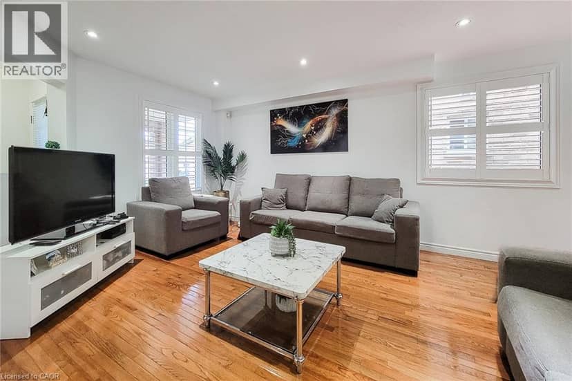 21 JONATHON Court — photo 10 of 30