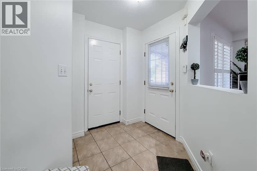 21 JONATHON Court — photo 9 of 30
