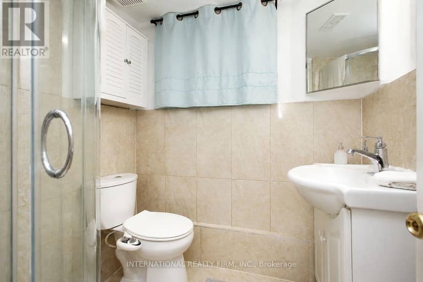 221 Church Street — photo 11 of 14