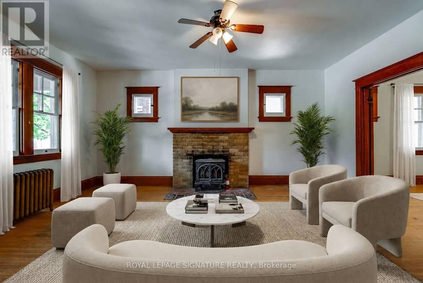 293 Albert Street — photo 1 of 29