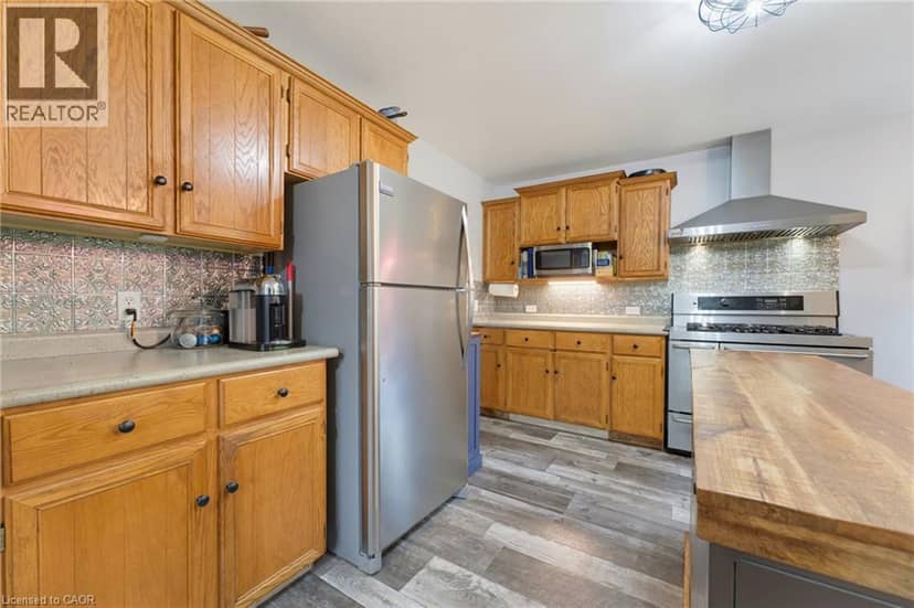 1045 Concession 6 — photo 12 of 40
