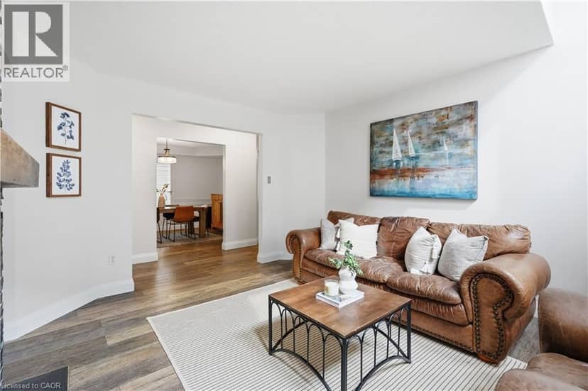 48 BRIDGEPORT Crescent — photo 13 of 40