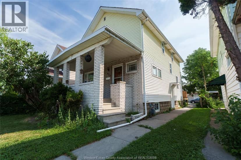 950 Elsmere — photo 2 of 32