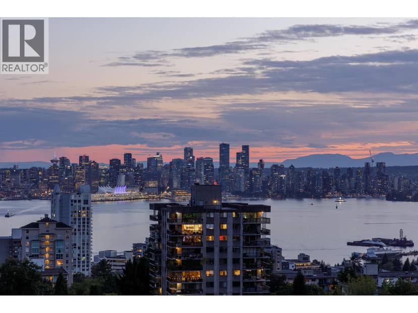 1005 135 E 13TH STREET, North Vancouver