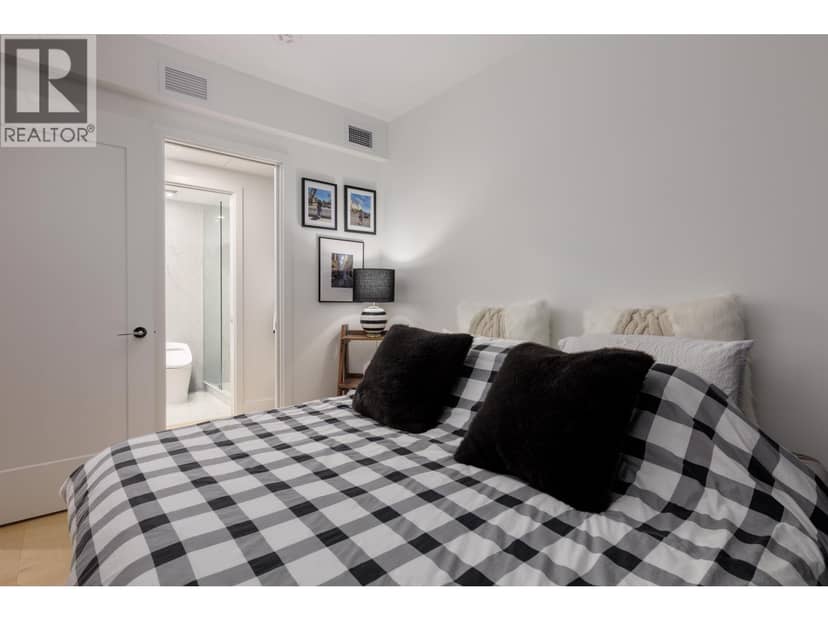 1005 135 E 13TH STREET, North Vancouver, photo 8