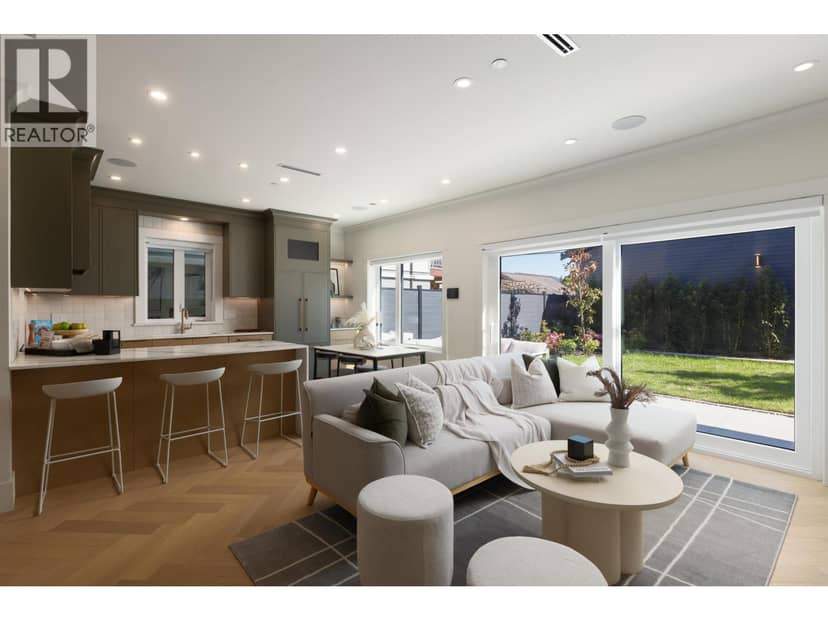 2 258 E 19 AVENUE, Vancouver, photo 3