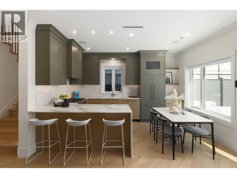 2 258 E 19 AVENUE, Vancouver, photo 5