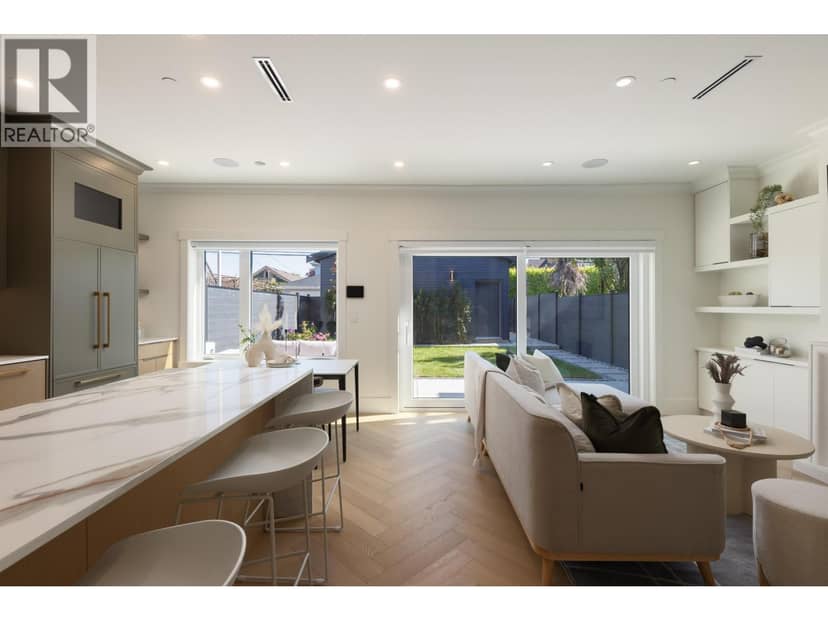 2 258 E 19 AVENUE, Vancouver, photo 6