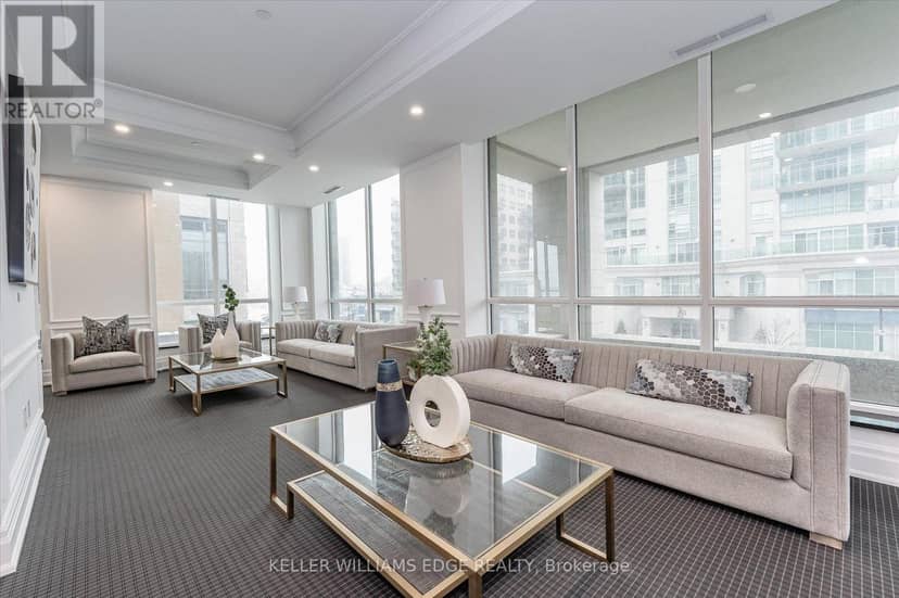 202 - 2060 Lakeshore Road — photo 4 of 40