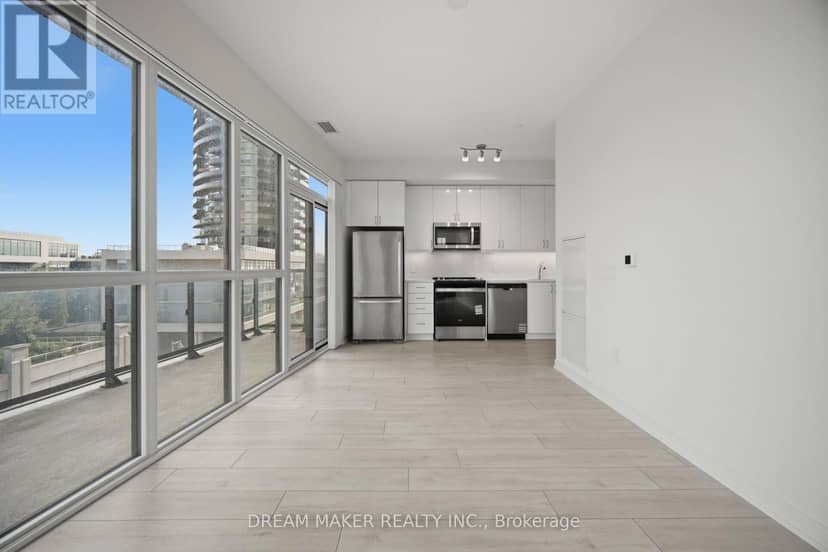 511 - 38 Annie Craig Drive — photo 13 of 40