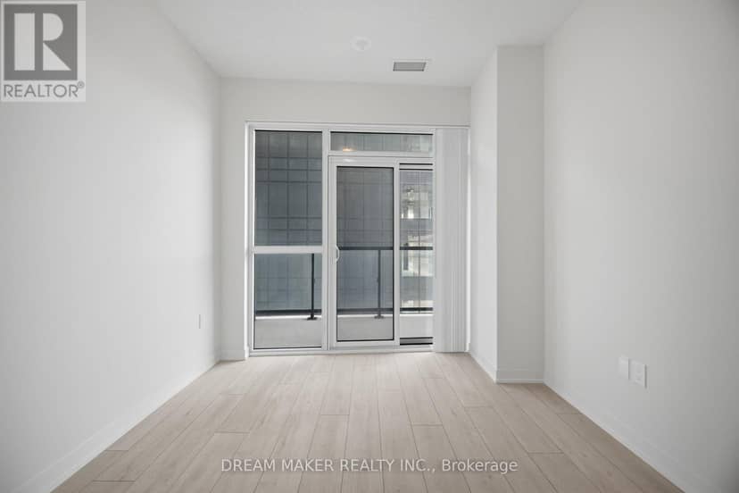 511 - 38 Annie Craig Drive — photo 16 of 40
