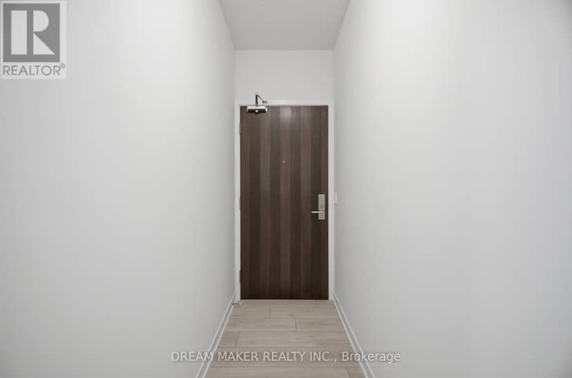 511 - 38 Annie Craig Drive — photo 4 of 40
