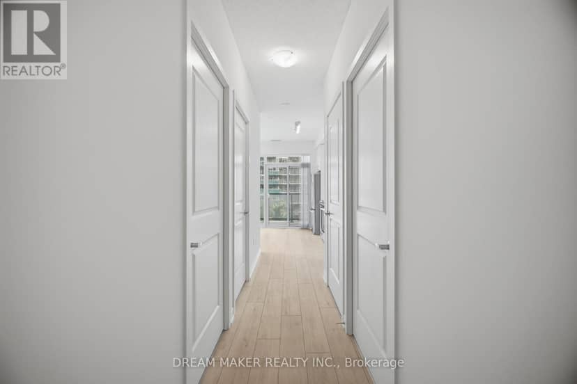511 - 38 Annie Craig Drive — photo 6 of 40