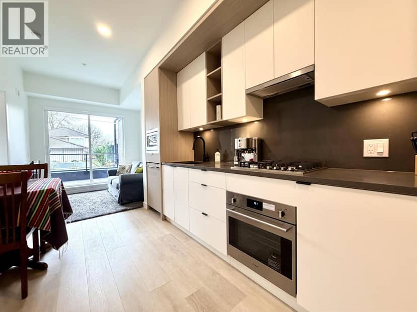 105 2268 E BROADWAY, Vancouver, photo 3