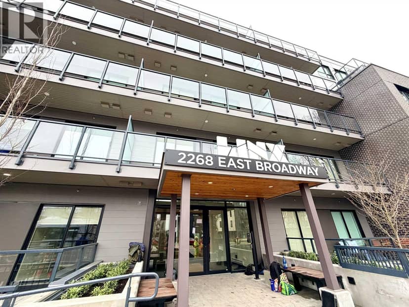 105 2268 E BROADWAY, Vancouver