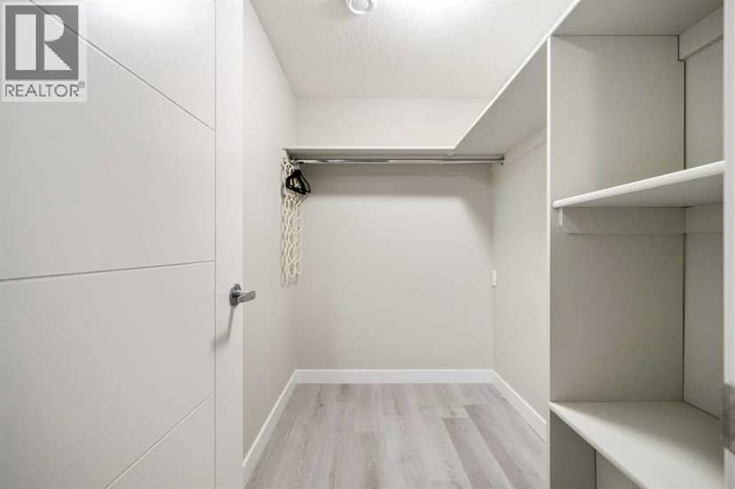 471 Northmount Drive NW — photo 20 of 23