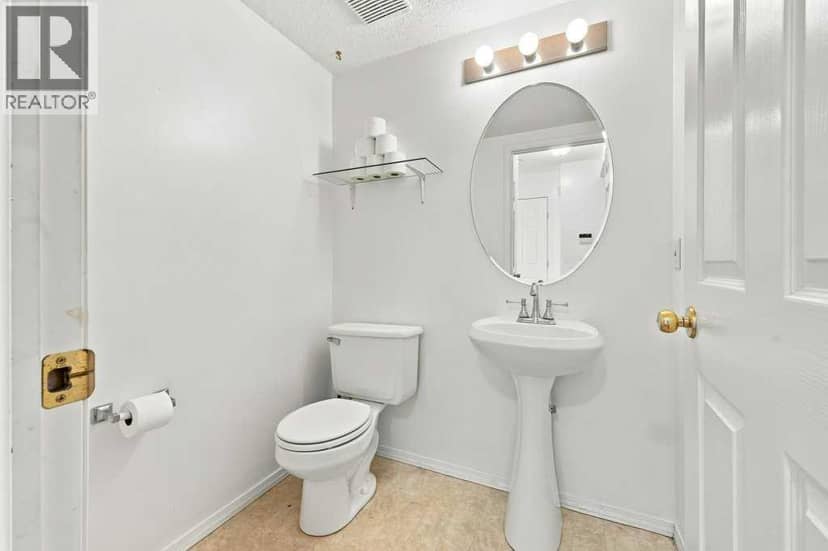 100 Coventry Road NE, Calgary, photo 7
