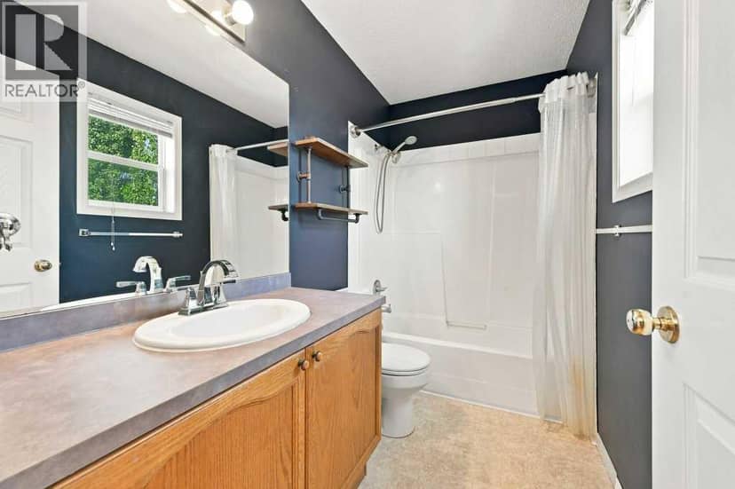 100 Coventry Road NE — photo 19 of 38