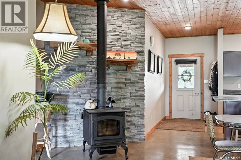 Hansen acreage — photo 2 of 40