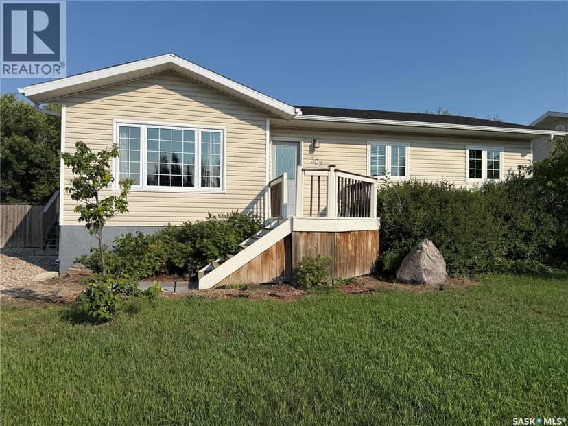 303 5th STREET W, Carnduff