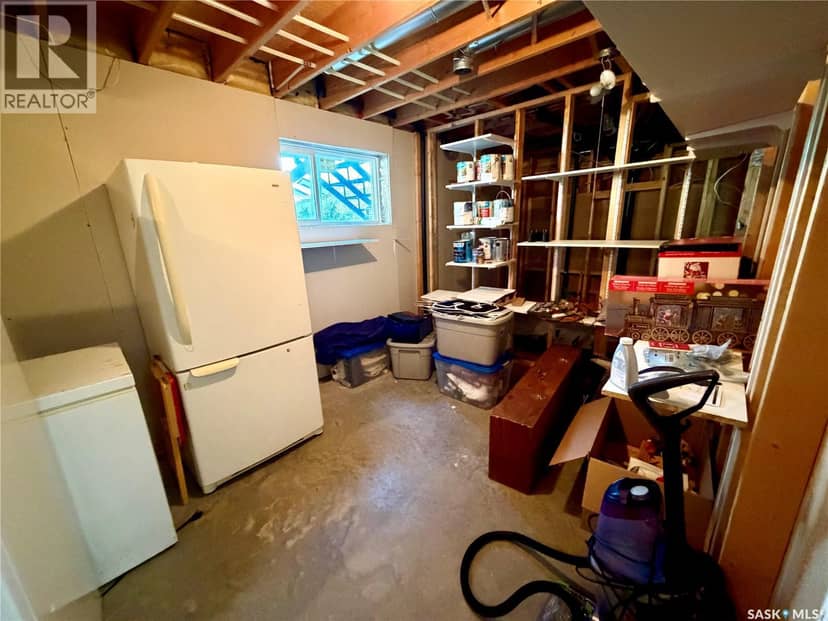 303 5th STREET W — photo 27 of 32