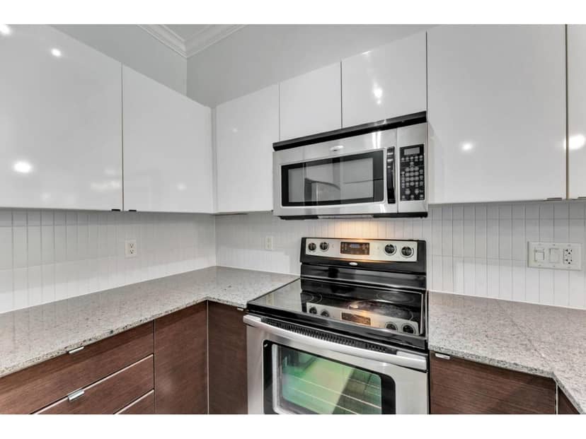335 13733 107A AVENUE, Surrey, photo 5