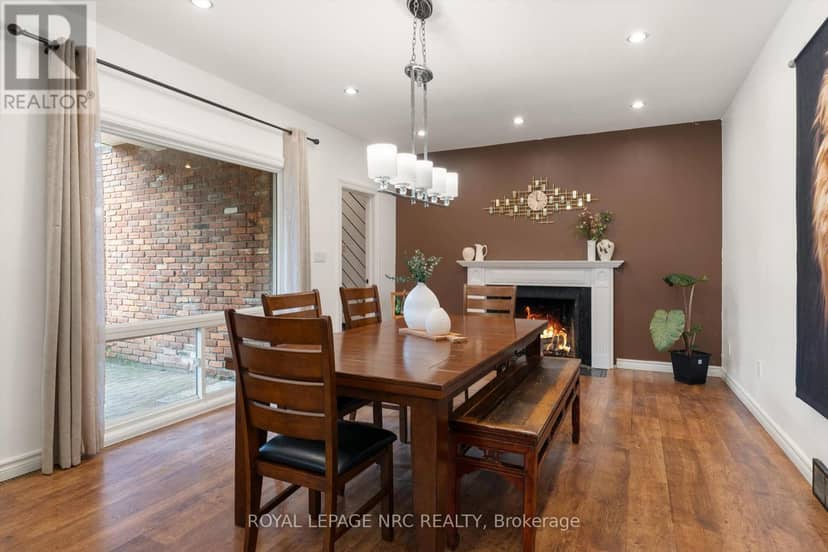 46 Adelene Crescent — photo 11 of 40