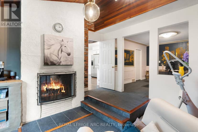 46 Adelene Crescent — photo 13 of 40