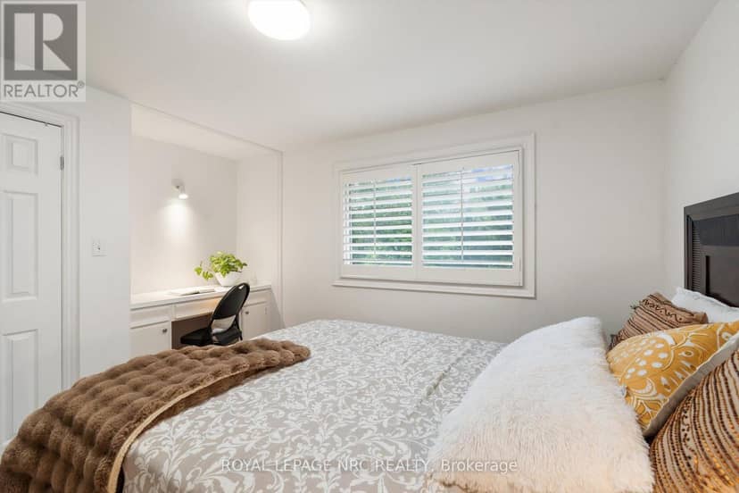 46 Adelene Crescent — photo 27 of 40