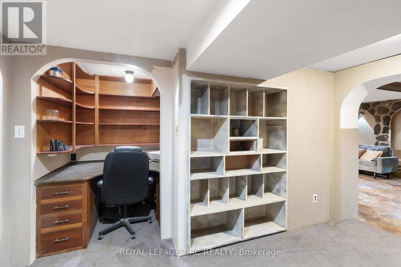 46 Adelene Crescent — photo 38 of 40