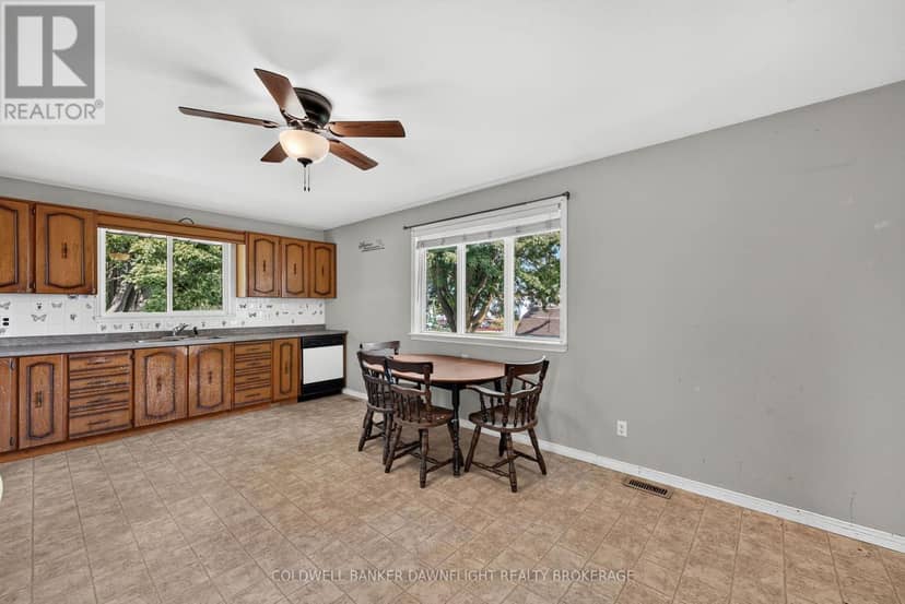 38786 B Zurich-Hensall Road — photo 11 of 40