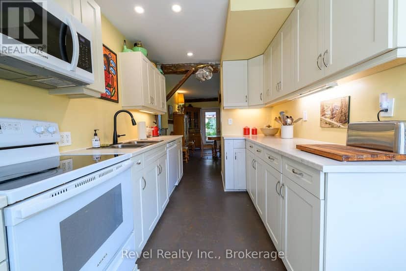 423259 Rocky Saugeen Road — photo 14 of 40