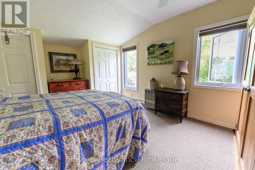423259 Rocky Saugeen Road — photo 15 of 40