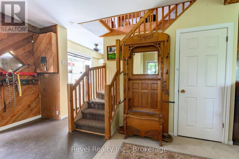 423259 Rocky Saugeen Road — photo 9 of 40