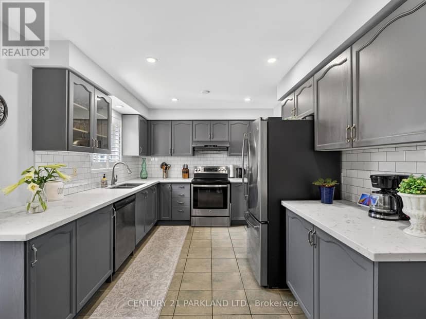 181 Purcell Crescent — photo 12 of 40